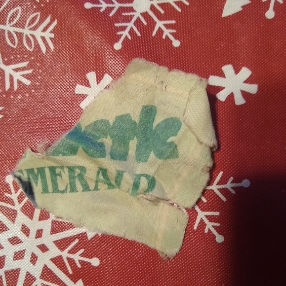 Cloth - Picture 1 of 1